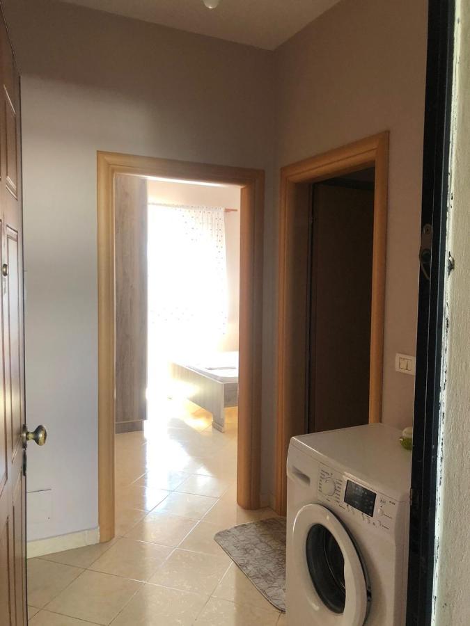 Center Apartment Vlorë Exteriör bild