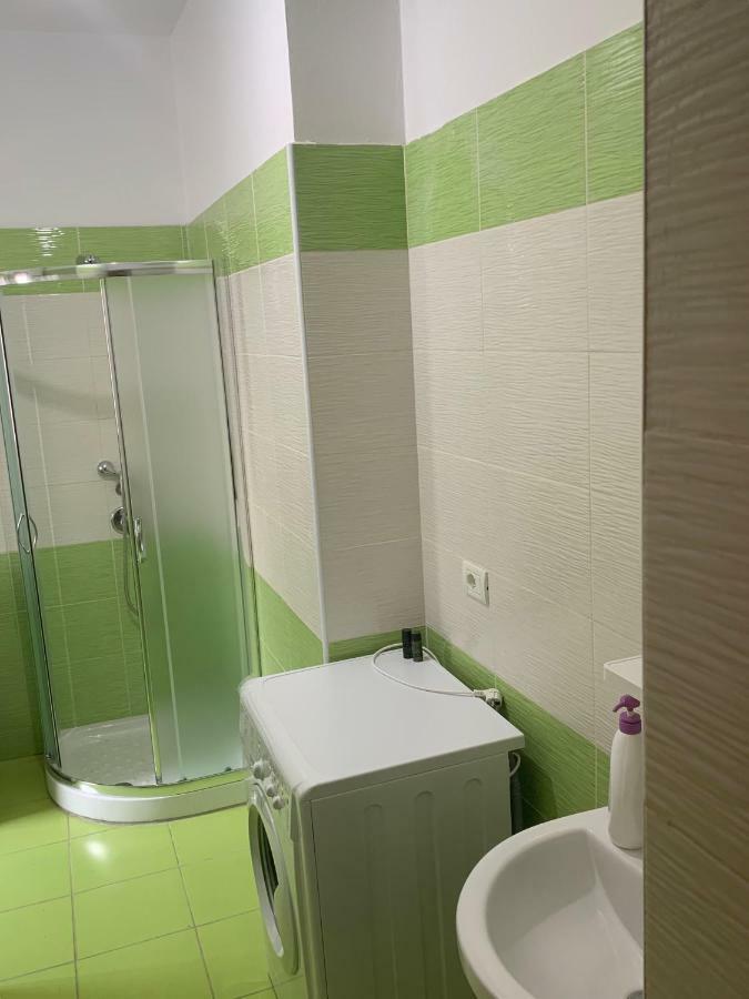 Center Apartment Vlorë Exteriör bild